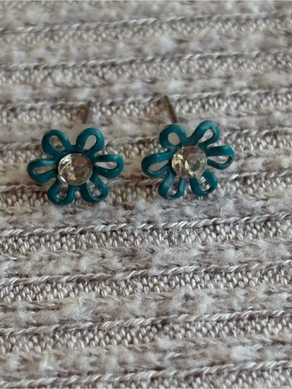 Cottagecore theme teal flower stud earrings w rhinestone center